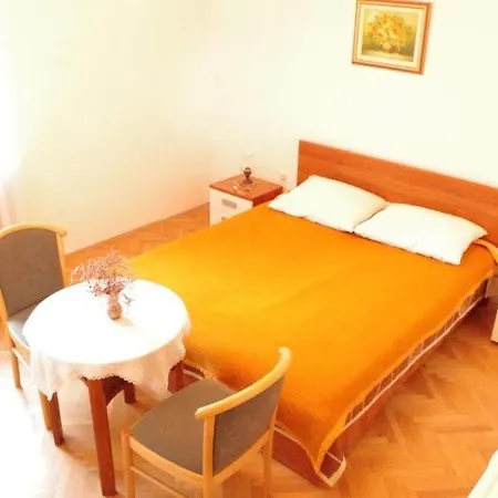 Apartment In With Sea View, Balcony, Air Conditioning, Wifi