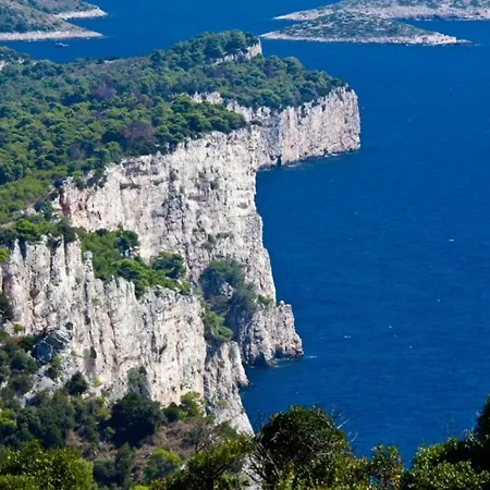 In With Sea View, Balcony, Air Conditioning, Wifi Tisno