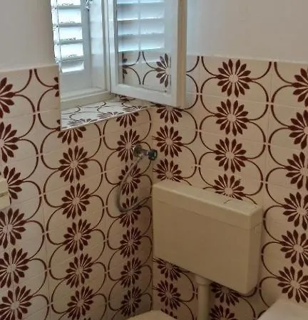 Apartment In With Sea View, Balcony, Air Conditioning, Wifi *